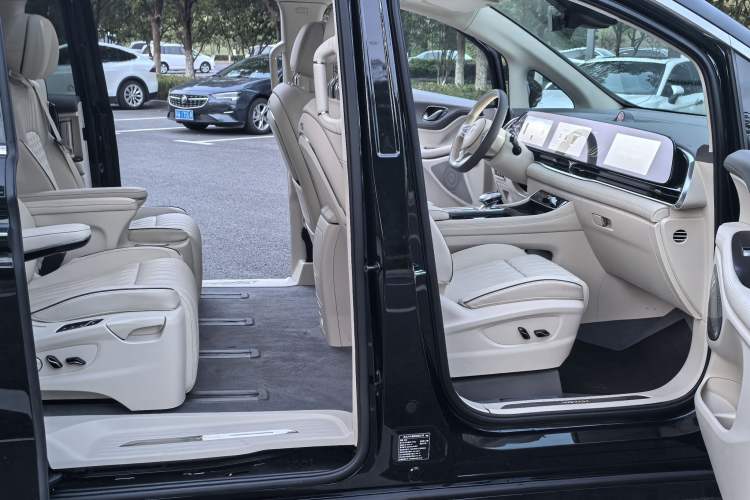 Used VOYAH Dream 2022 0-Carbon Edition Dream+ Smart Enjoyment Package 475 km