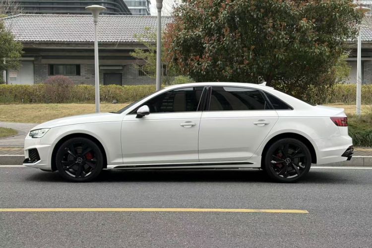 Used Audi A4L 2018 30th Anniversary Edition 40 TFSI Trendy Model Exterior 3