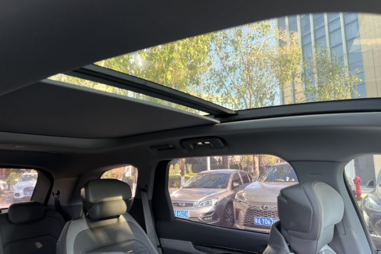 Used Ford Edge 2023 Ford Explorer L 2.0T EcoBoost Four-Wheel Drive 7-Seater Supreme Model
