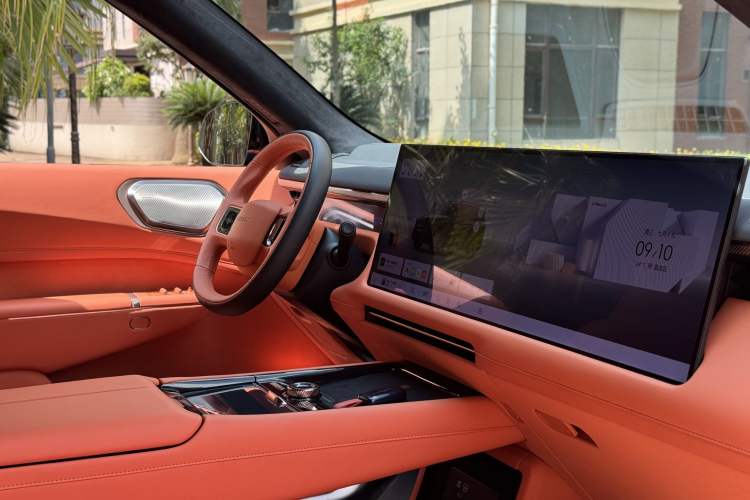 Used Lynk & Co 900 2025 1.5T Ultra