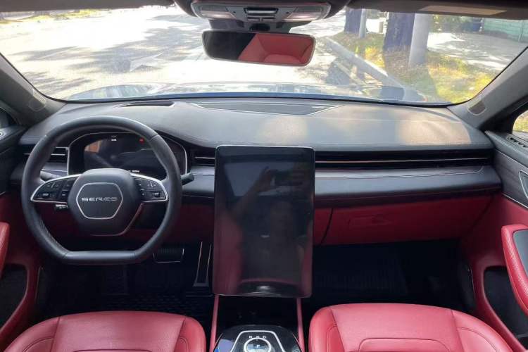 Used SERES SF5 2021 Four-Wheel Drive Freedom Expedition Edition