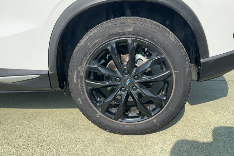 Used CHANGAN OSHAN X5 PLUS 2023 Revised 1.5T DCT Pioneer Edition Exterior 8