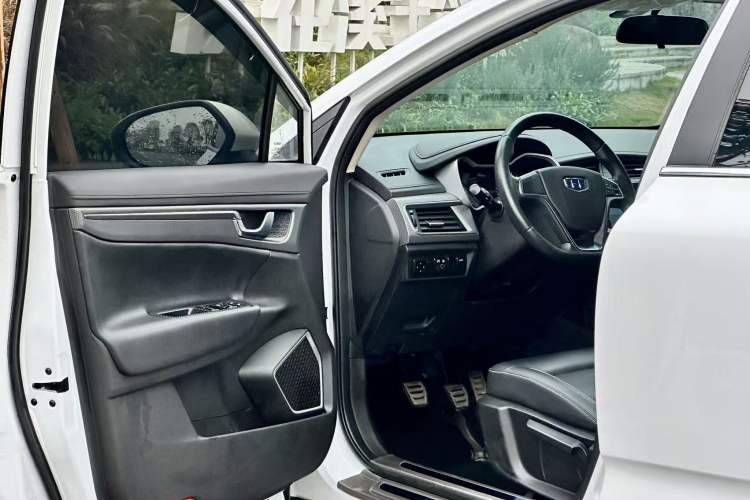 Used Geely Auto Emgrand GS 2016 Sports Edition 1.8L Manual LingShang Model
