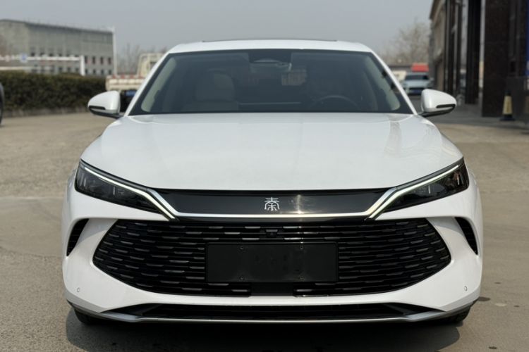 Used BYD Qin L 2024 DM-i 120KM Excellence Model
