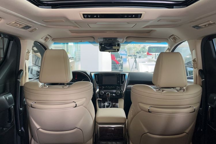 Used Toyota Alphard 2019 Dual-Engine 2.5L Luxury Edition
