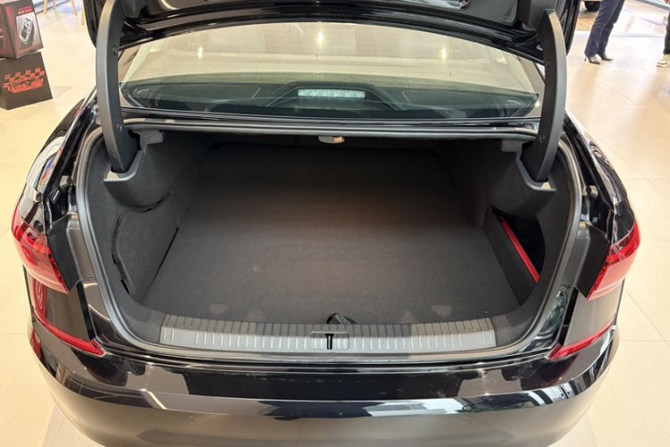 Used Volkswagen Passat New Energy 2025 430 PHEV Hybrid Business Edition