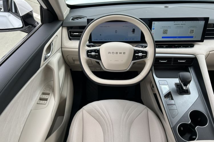 Used Roewe D5X DMH 2024 135 Tech Edition