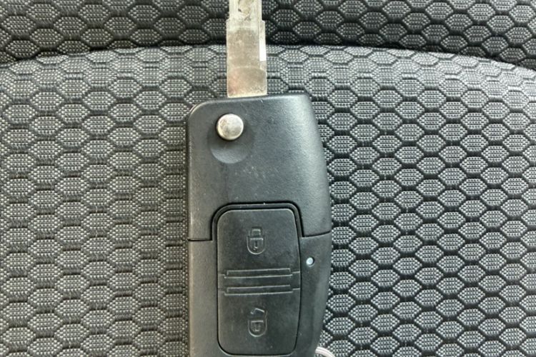 Used JMC Transit 2019 2.8T Commercial Version Short Wheelbase Mid-Roof 6-Seater China VI JX493 Interior 2