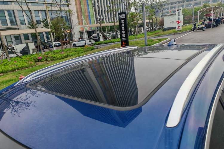 Used Buick Envision 2023 Encore S 652T Two-Wheel-Drive Luxury Model