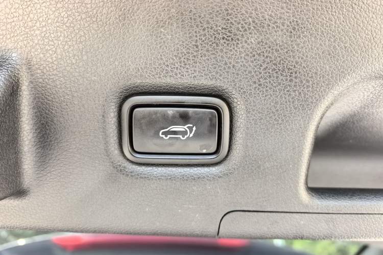 Used Hyundai Santa Fe 2019 380 TGDi DLX Automatic Two-Wheel Drive Prestige Plus Version China VI Standard
