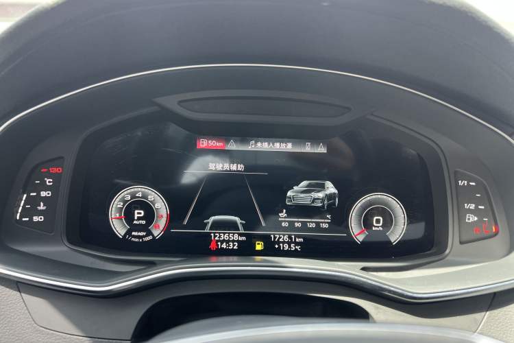 Used Audi A6L 2022 45 TFSI Prestige Elegant Edition Odometer Close Up