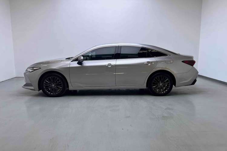 Used Toyota Avalon 2019 2.0L XLE Premium Edition China VI
