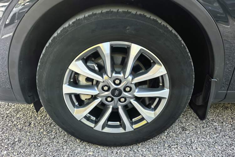 Used Ford Edge 2023 Ford Explorer L 2.0T EcoBoost E-Hybrid Two-Wheel Drive 7-Seater Luxury Model