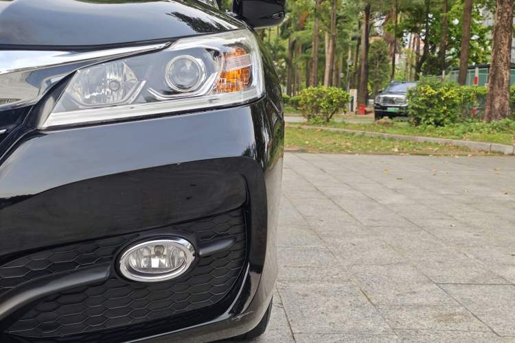 Used Honda Accord 2016 2.0L Elite Edition Left Front Headlight