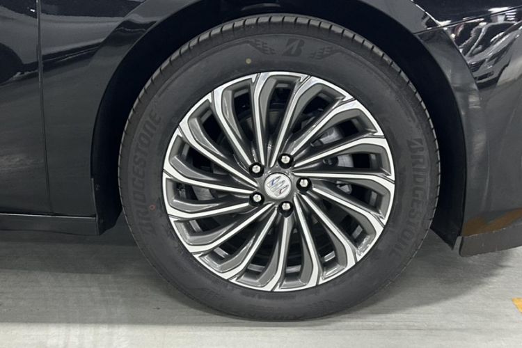 Used Buick LaCrosse 2024 28T Luxury Edition Exterior 6