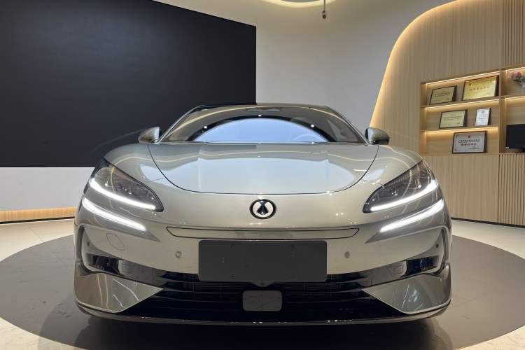 Used Denza Z9GT 2024 1100 Four-Wheel Drive Ultra Version Exterior 3