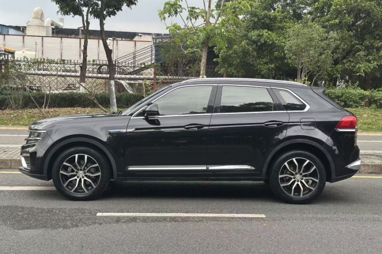 Used Zotye Domy X7 2018 2.0T Automatic Prestige Edition Exterior 4