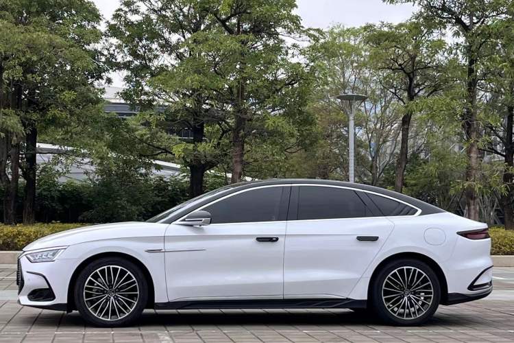 Used BYD Han 2022 DM-i 121KM Luxury Model