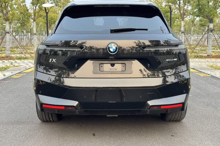 Used BMW iX 2023 xDrive40
