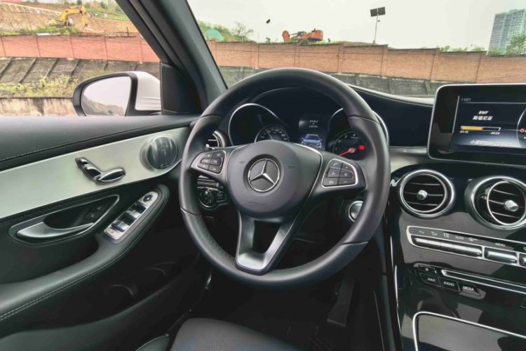 Used Mercedes-Benz GLC 2017 GLC 200 4MATIC
