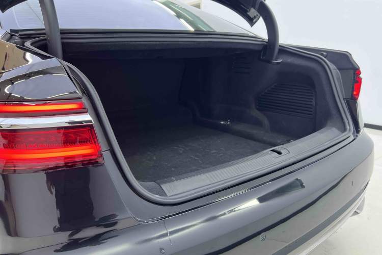 Used Audi A8 2019 Plus A8L 50 TFSI quattro Comfort Model Interior 8