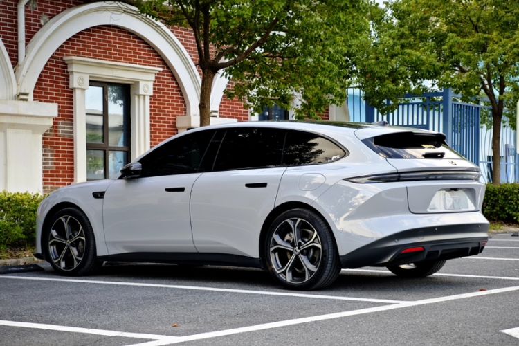 Used Nio ET5T 2025 75 kWh Touring