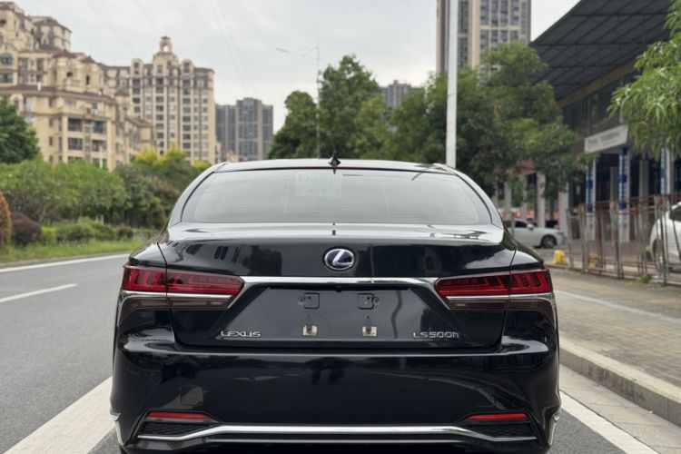 Used Lexus LS 2020 500h Excellence Edition China VI standard
