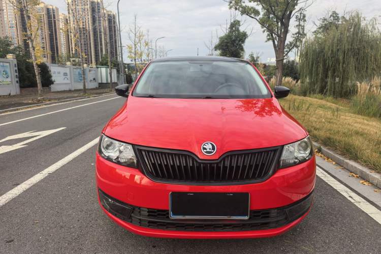 Used Skoda Rapid Spaceback 2016 Revised 1.6L Automatic Smart Drive Version