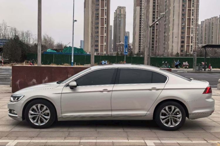 Used Volkswagen Magotan 2019 330TSI DSG Luxury Version China VI Standard