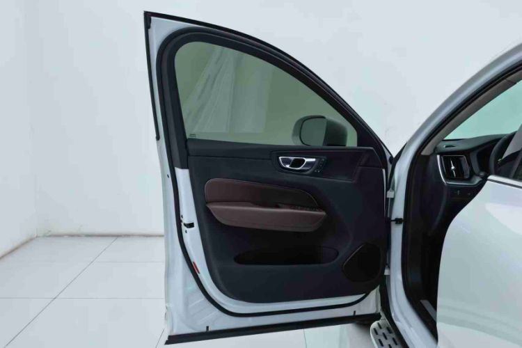 Used Volvo XC60 2020 T5 4x4 Zhiyi Luxury Edition