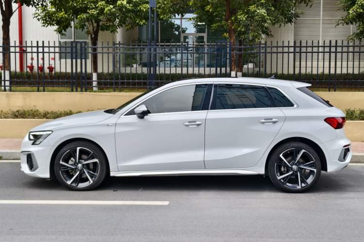 Used Audi A3 2021 Sportback 35 TFSI Fashionable Sports Model Exterior 6