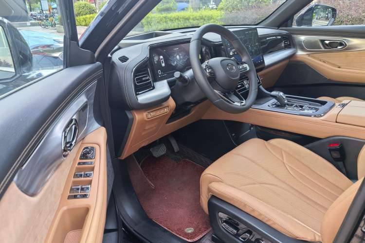 Used GAC Trumpchi ES9 2024 PHEV with 143 km Max