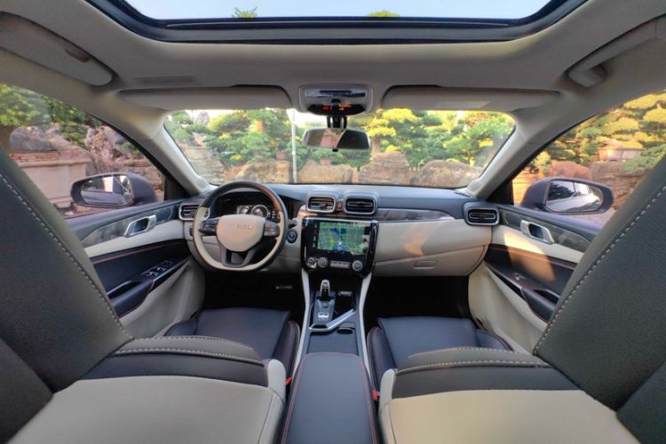 Used Lynk & Co 02 2019 1.5T DCT Two-Wheel Drive Zhaoban Version China VI Standard