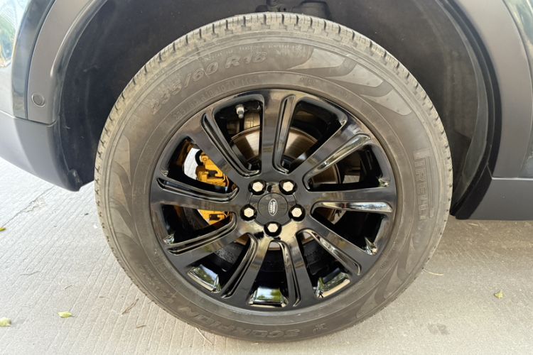 Used Land Rover Discovery Sport 2019 240 PS SE Version China VI Standard
