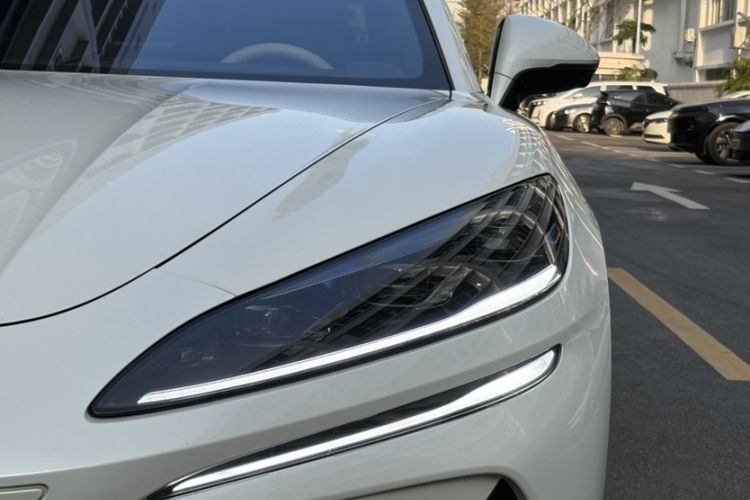 Used Denza Z9 2024 1100 km Four-Wheel Drive Max Version