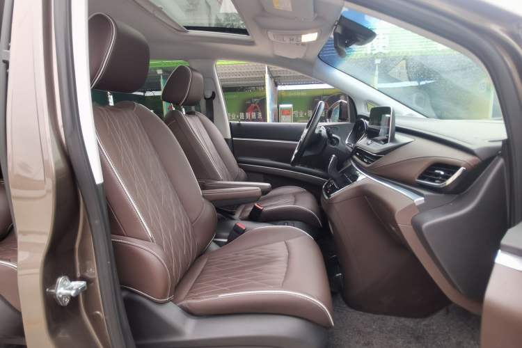 Used Buick GL8 2022 Land Business Class 652T Luxury Model