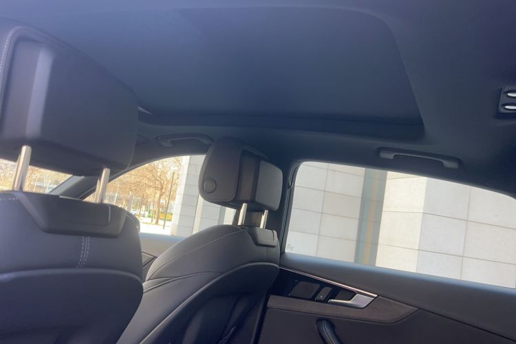 Used Audi A4L 2023 40 TFSI Luxury Dynamic Model
