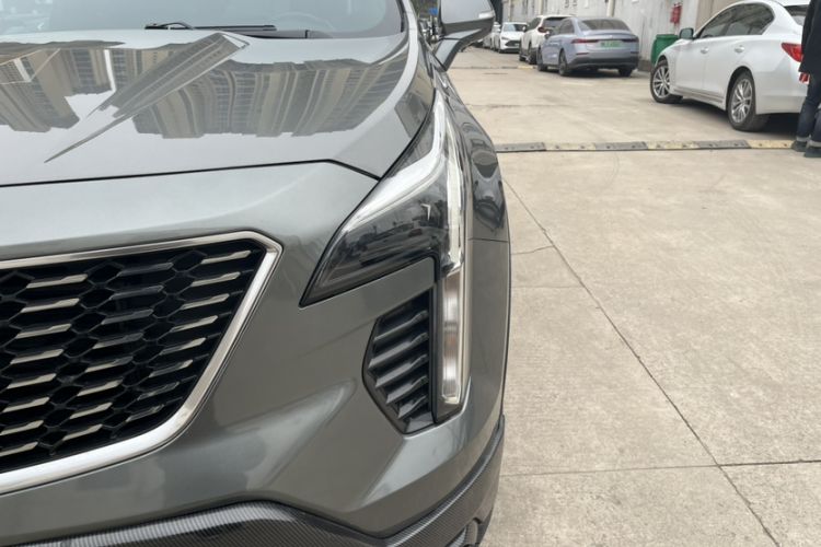 Used Cadillac XT4 2018 28T Two-Wheel Drive Tech Version