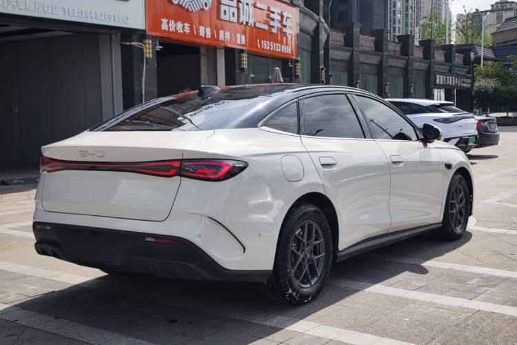 Used BYD Seal 06 New Energy 2025 DM-i Smart Drive 80KM Luxury Model
