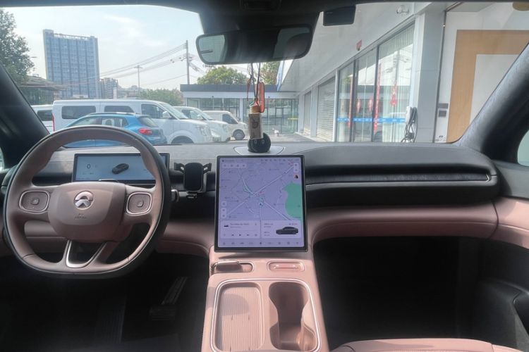 Used Nio EC6 2024 75 kWh