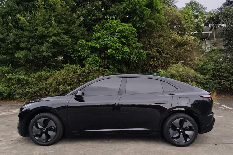 Used ONVO L60 2024 60 kWh Rear-Drive Version Exterior 6