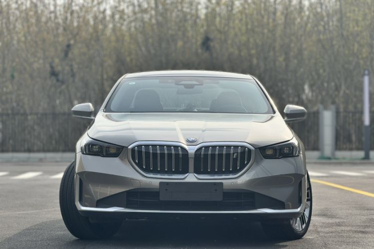 Used BMW i5 2024 eDrive 35L Prestige Luxury Package
