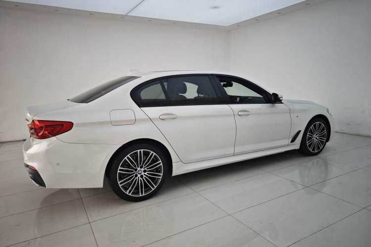 Used BMW 5 Series 2019 530Li Leading Model M Sport Package
