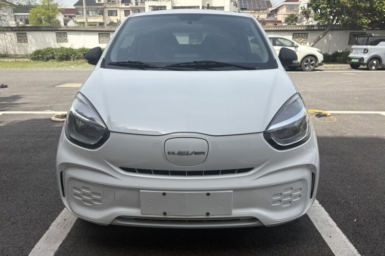 Used Roewe Clever 2021 302 km New Four-Seater Super-Efficient Version
