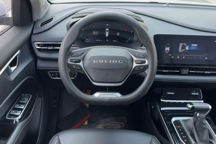 Used Wuling Victory 2020 1.5T CVT Luxury Model Steering Wheel