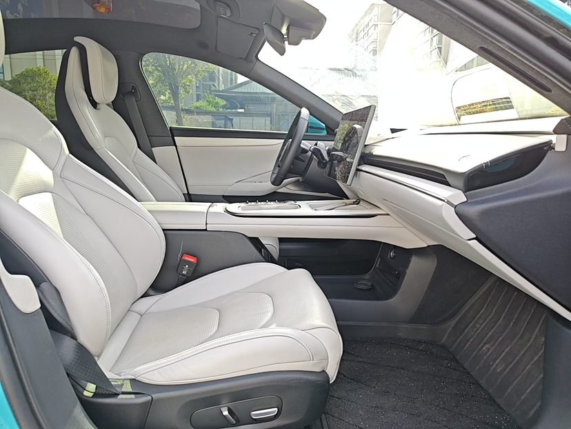 Xiaomi Auto SU7 2024 Rear-Drive Ultra-Long Range Advanced Pro-Level Intelligent Driving Version — снимка 12