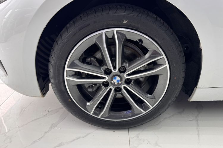 Used BMW 1 Series 2018 118i Sport Edition Exterior 8