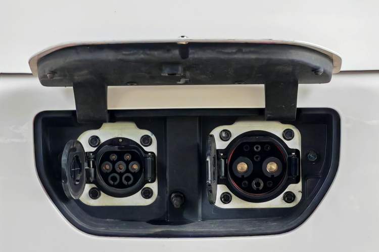 Used Wuling Yangguang 2024 300km Range Practical Window-Sealed Version 60kW