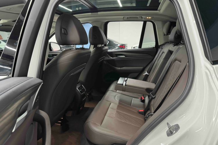 Used BMW X3 2022 xDrive30i Luxury Model M Night Sky Package Interior 6