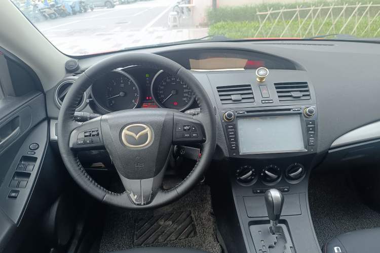 Used Mazda 3 2013 Sedan 1.6L Automatic Elite Model
